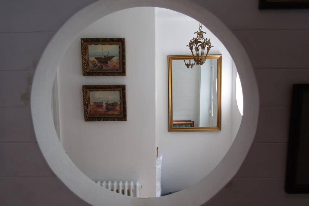Lovely Spacious Cottage Near The Coast Сейнт Остел Екстериор снимка